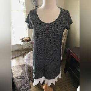 Anthropologie CLU & WILLOUGHBY Black and White Short Sleeve TUNIC